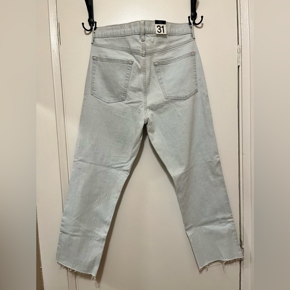 NWT GAP High Rise Cheeky Straight raw hem light jeans denim - Picture 4 of 5